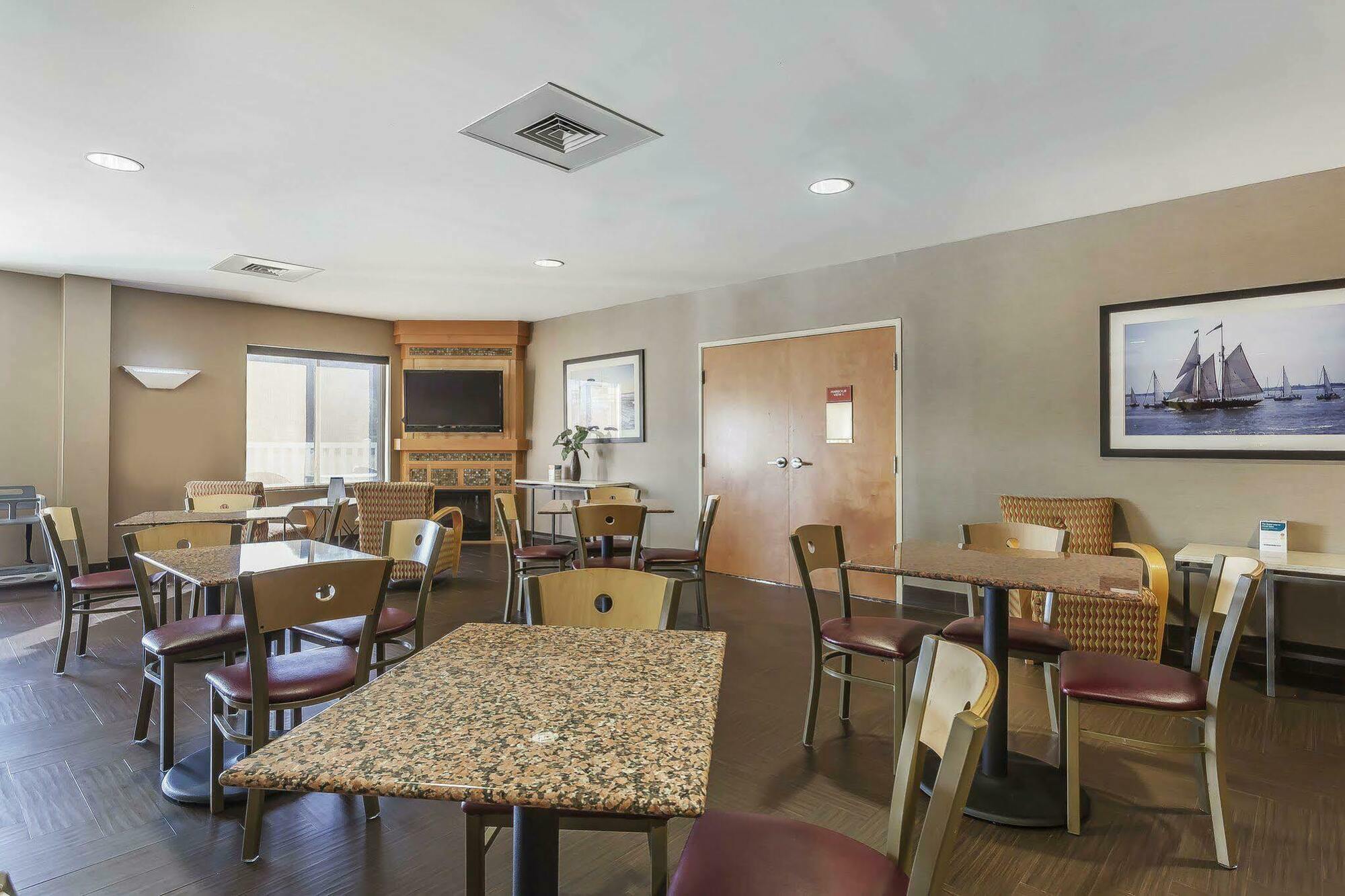 Comfort Suites Suffolk - Chesapeake Exterior foto